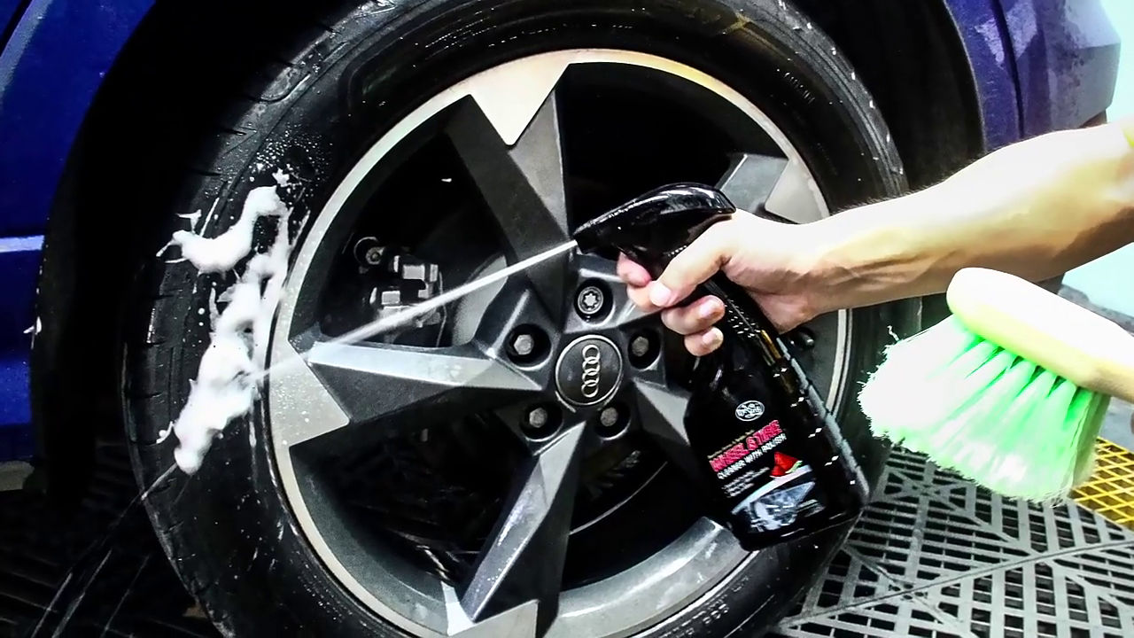 Spray Limpiador Llantas y Neumáticos Auto 500ml, Limpiador Exterior, 16.9 fl.oz. Video Introduction